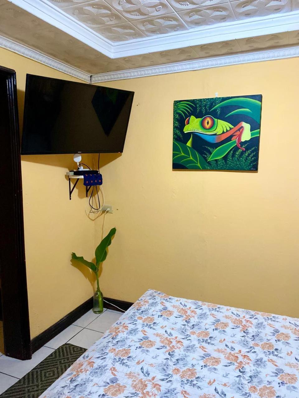 Casa Lupita Alajuela Apartment Exterior photo